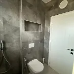 Luxury * Sarandë