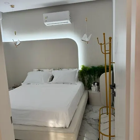 Luxury * Sarande
